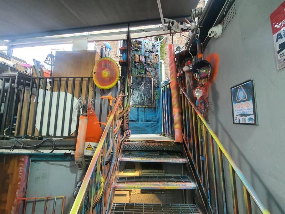 Cyber-Art Studio In Camden ลอนดอน ภายนอก รูปภาพ